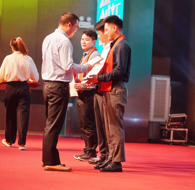 科杰技術(shù)24周年-31.jpg 科杰技術(shù)24周年-31.jpg